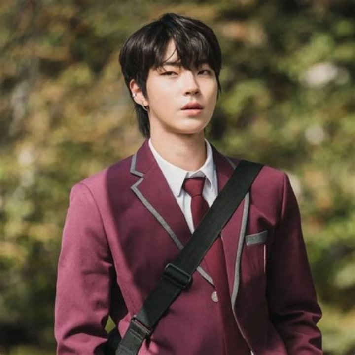 Is Hwang In Yeop Married? The Truth Behind The Rumors