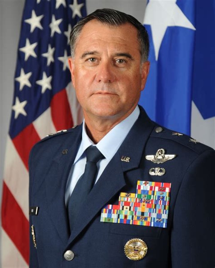 Is Major General Eric T Hill Married