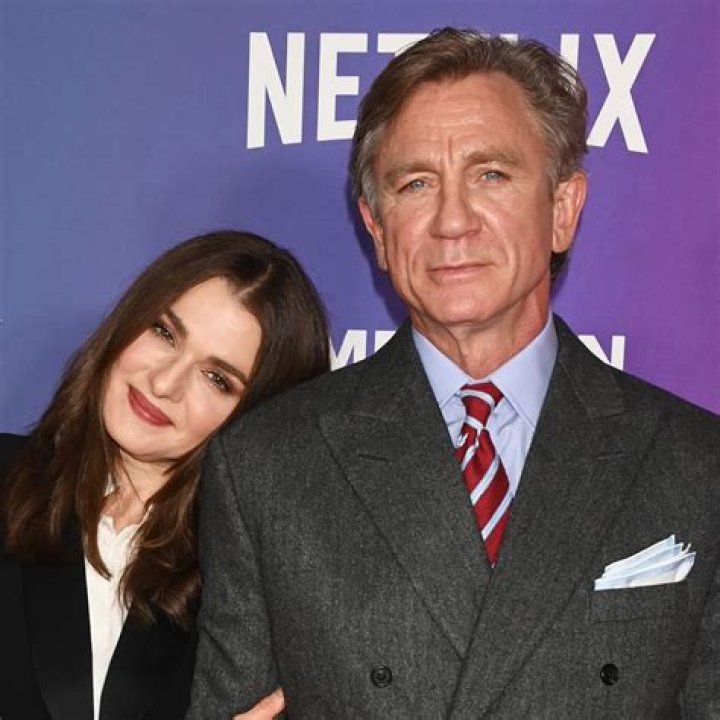 Is Suzanne Craig Married? Exploring The Personal Life Of A Prominent Journalist