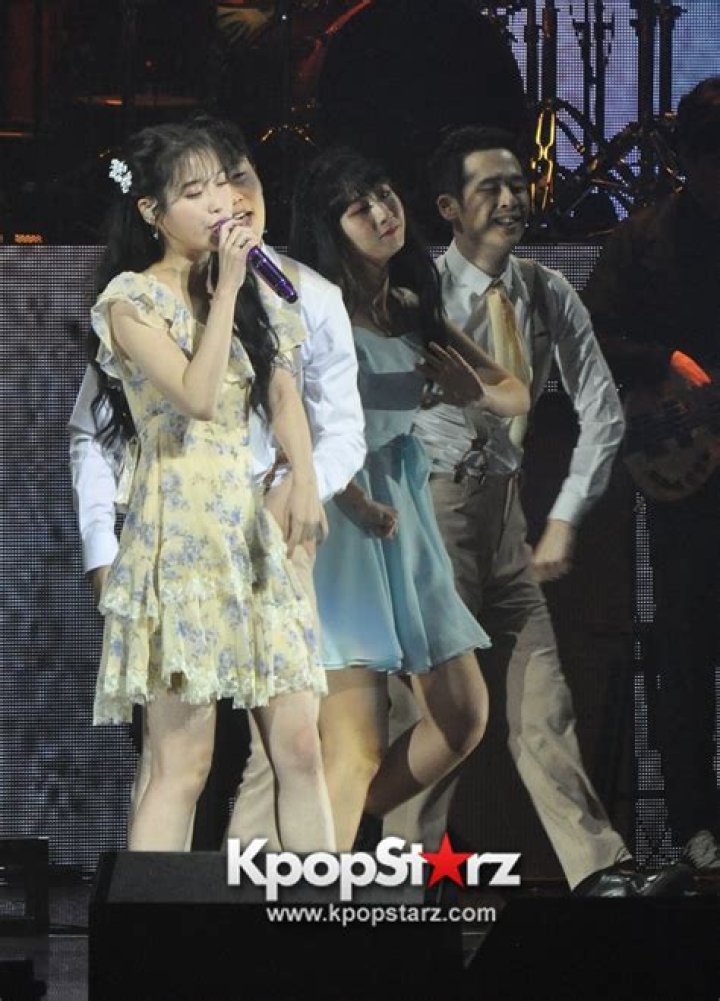 IU Indulges Singapore With Her Beautiful Performance