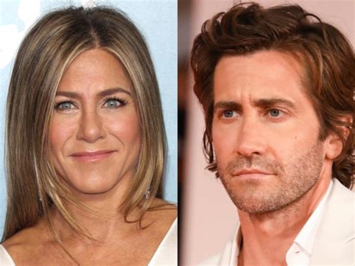 Jake Gyllenhaal on Shooting Sex Scenes With Crush Jennifer Aniston