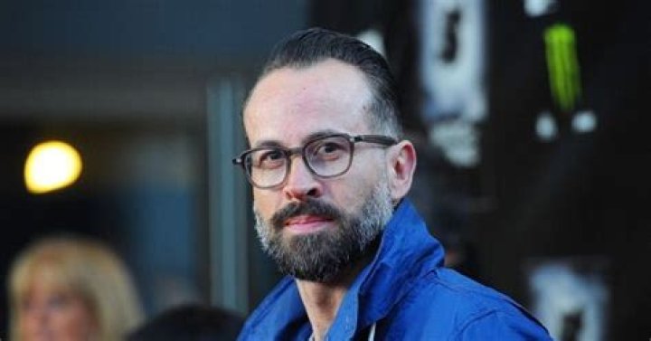 Jason Lee Finds a New TV Gig in Second Sight