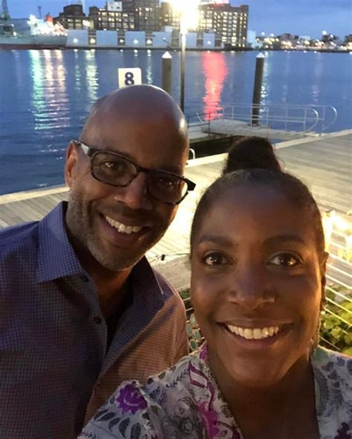 Jayne Brown QVC: Age, Husband, illness, Net Worth, Family