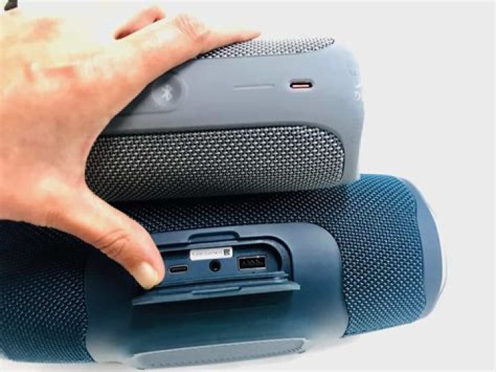 JBL Flip 5 vs. JBL Charge 4: Which should you buy?