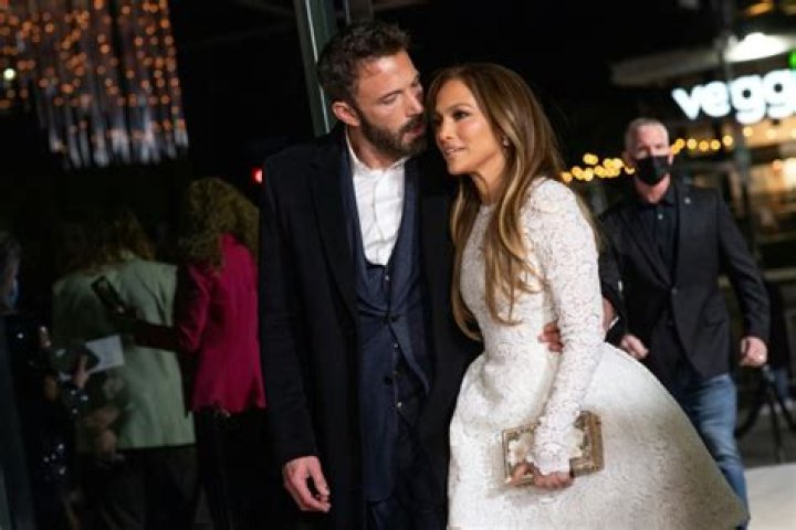 Jennifer Lopez And Ben Affleck Made Wedding Guests Sign NDAs