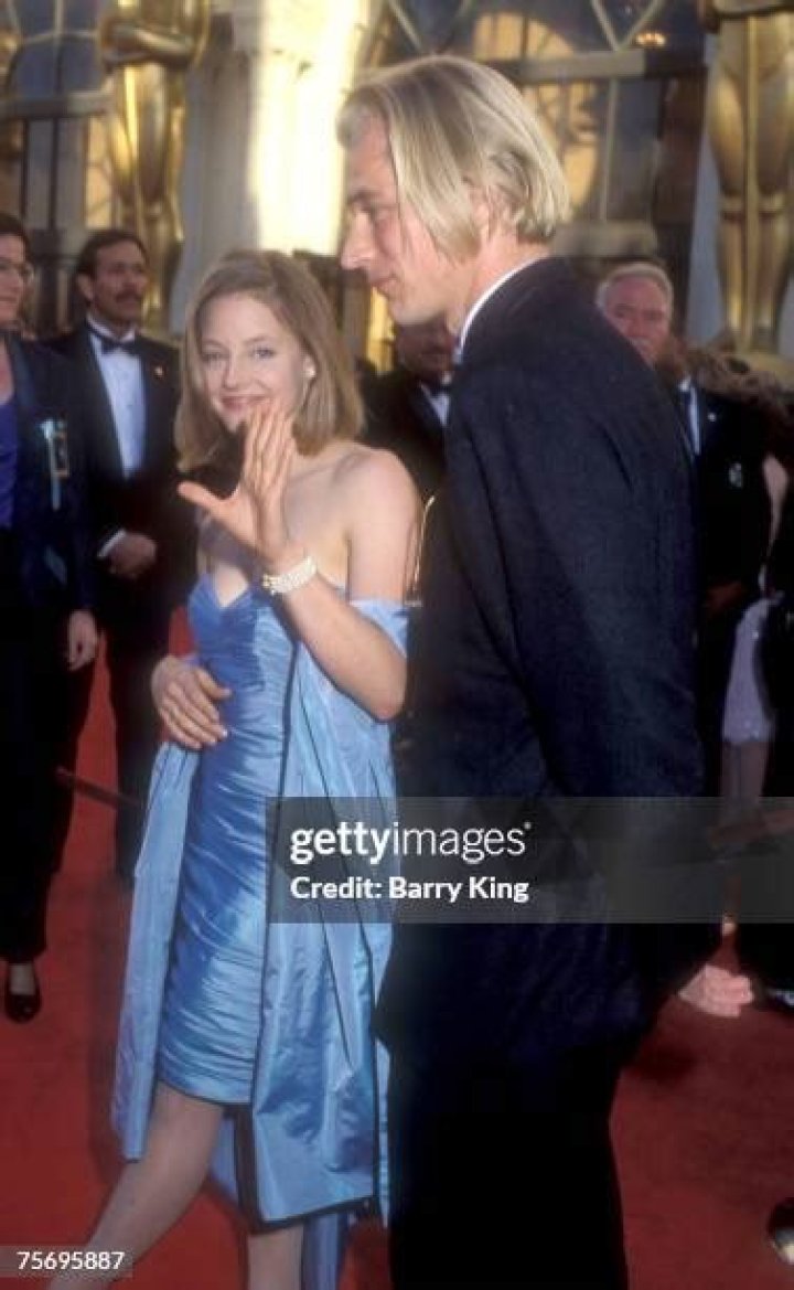 Jodie Foster and Julian Sands
