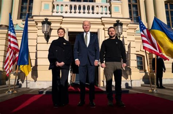 Jokowi, Volodymyr Zelenskyy Meet In Ukraine's Mariinsky Palace