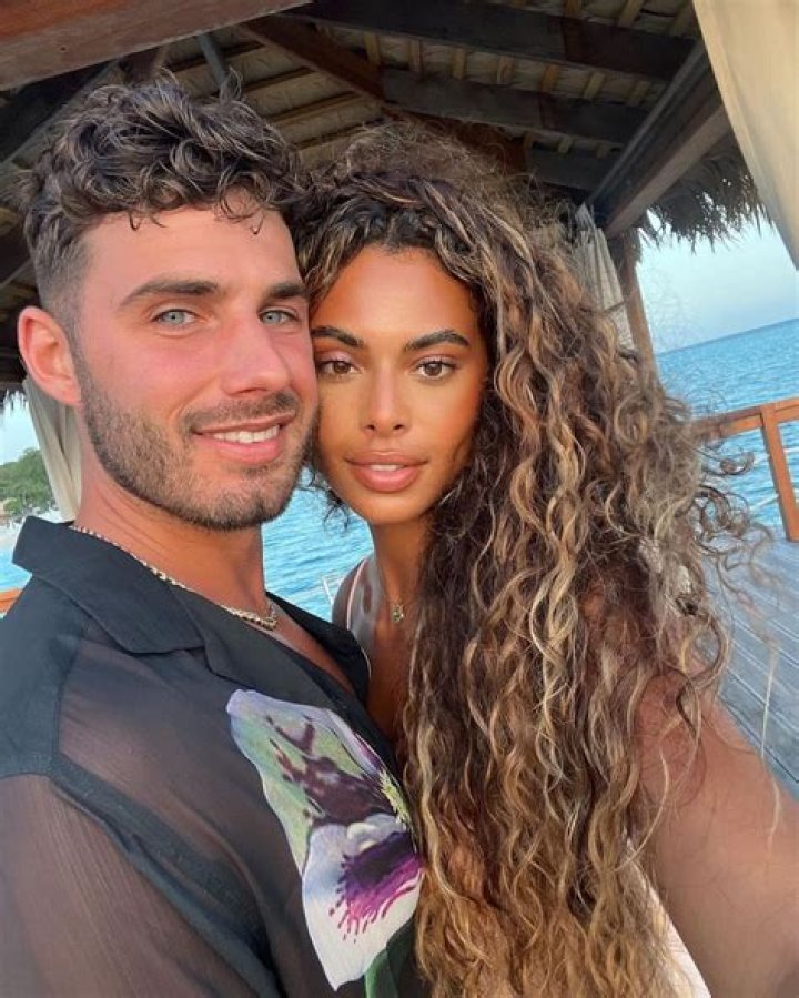 Josh Ritchie - Age, Net Worth, Height, Bio, Bio, Love Island, Wiki