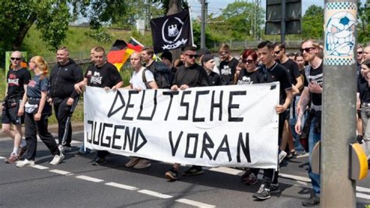 Karlsruher Gemeinderat bringt Einsparungen auf den Weg – Proteste