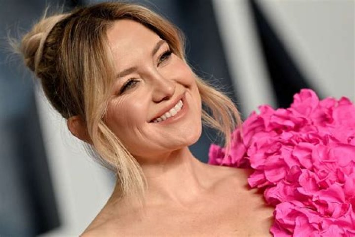 Kate Hudson Shared Her Summer Book Pick Wearing Nothing But Tiny Bikini Bottoms