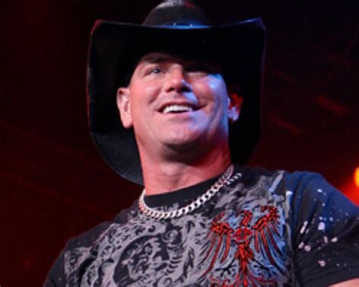 Keith Anderson and Wife Welcome a Baby Girl