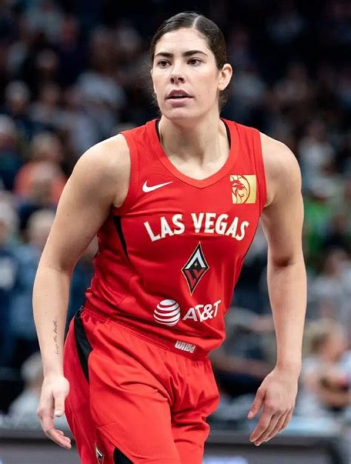 Kelsey Plum Net Worth: A Deep Dive Into The Life And Earnings Of A Rising Star