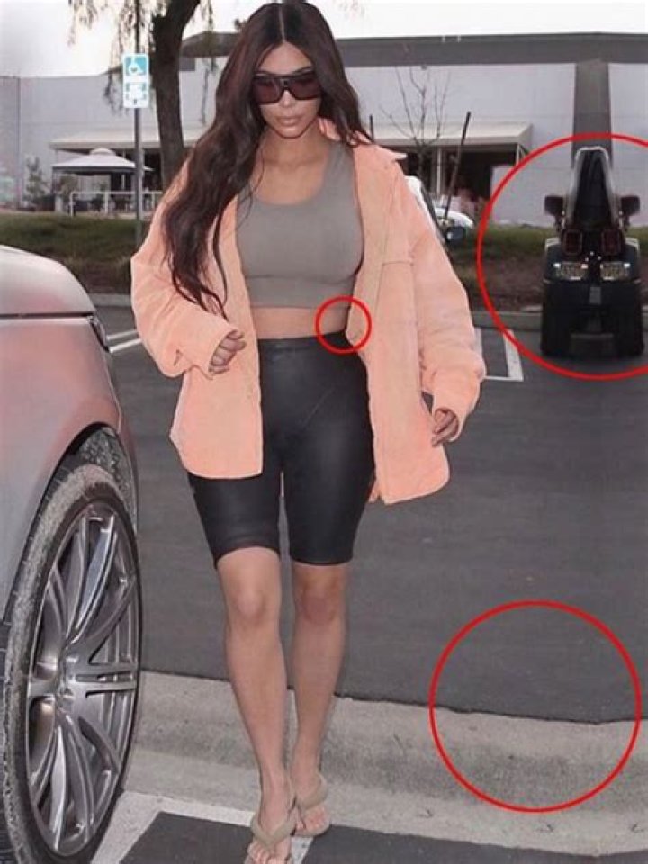 Kim Kardashian Accused Of Photoshop Fail In Latest Instagram Post