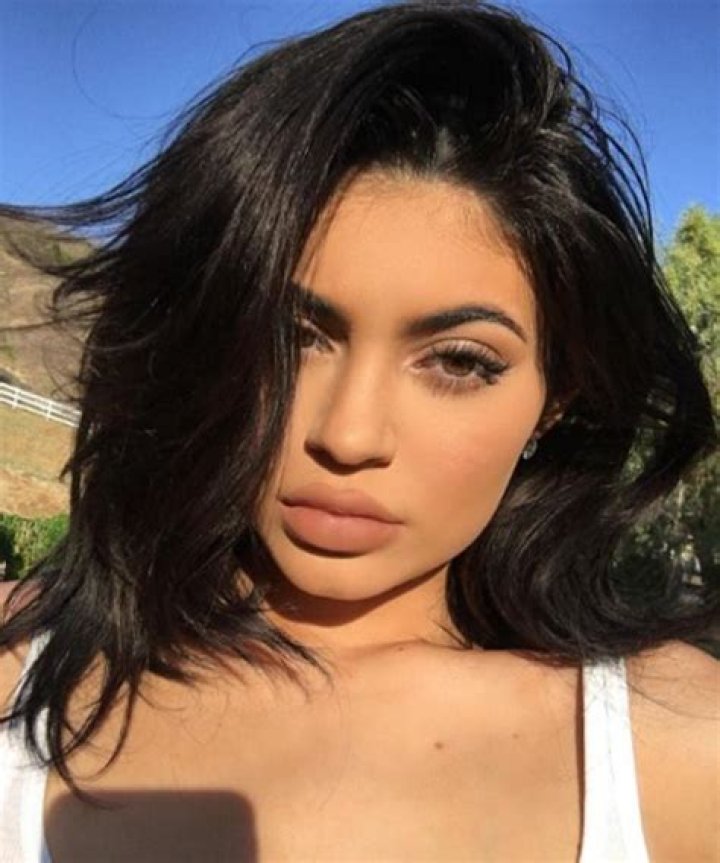 Kylie Jenner Debuted a New Pixie Cut on Instagram