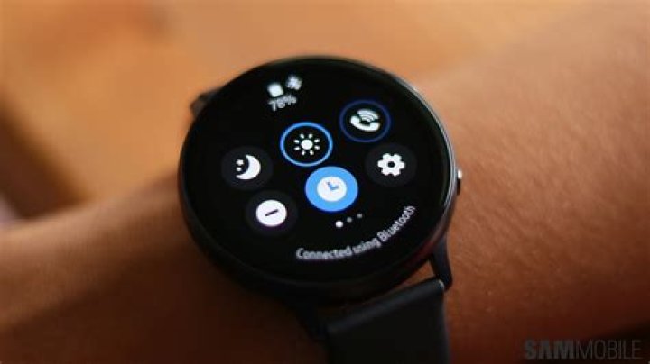 Latest Galaxy Watch and Watch Active update brings Galaxy Watch Active 2 features