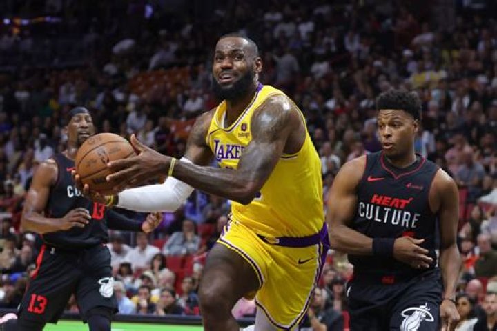 LeBron James Responds to NBA's Last 2 Minute Report from Lakers' Loss vs. Heat | News, Scores, Highlights, Stats, and Rumors