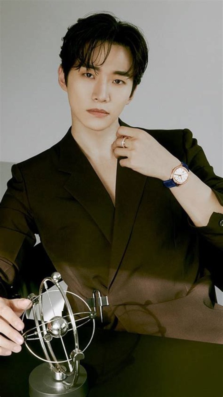 Lee Jun-Ho: Exploring His Wife And Child