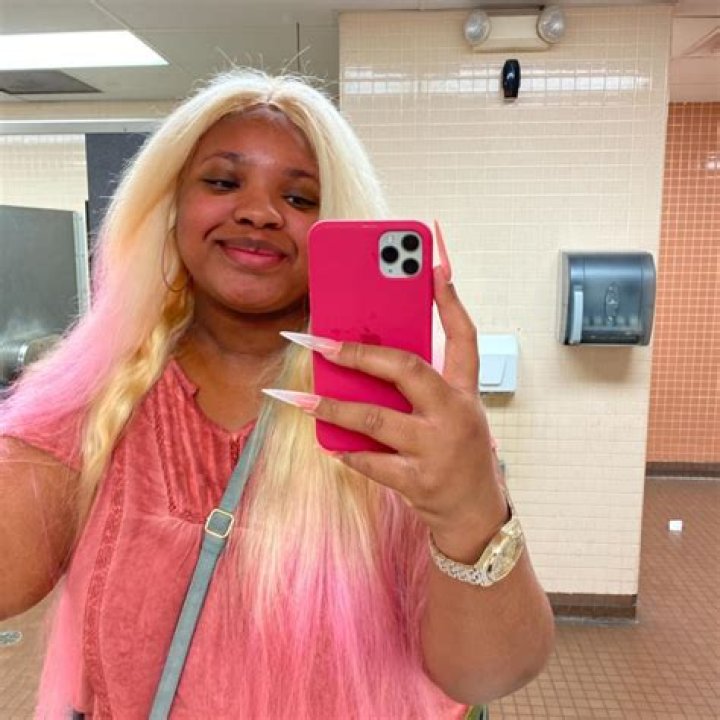 Lovely Peaches Net Worth