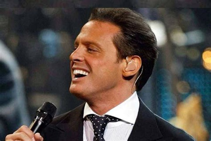 Luis Miguel sorprende con trasplante de cabello y su nueva imagen