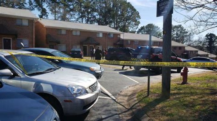 Man arrested in fatal shooting at SW Atlanta apartment complex