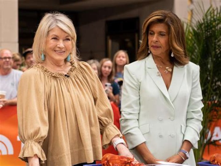 Martha Stewart Wore the Most Flattering Bermuda Shorts for Summer 2023