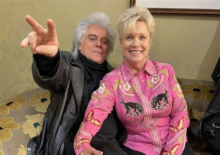 Marty Stuart's Sister Jennifer Has Died
