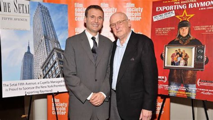 	Max Rosenthal, Who Became a Character in Son Phil Rosenthal’s TV Projects, Dies at 95	