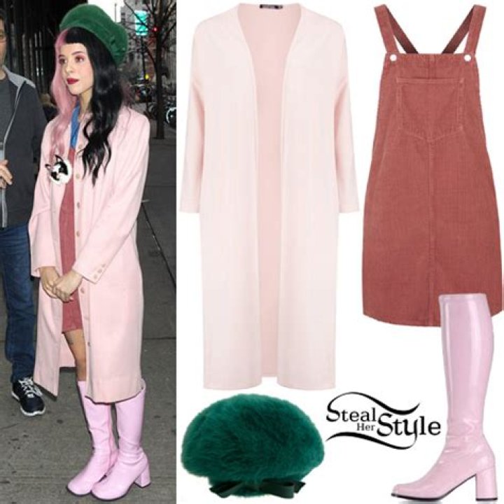 Melanie Martinez's Clothes & Outfits