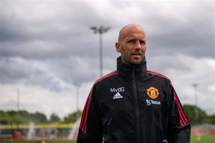 Mitchell van der Gaag, Erik ten Hag’s assistant who almost died in the dugout