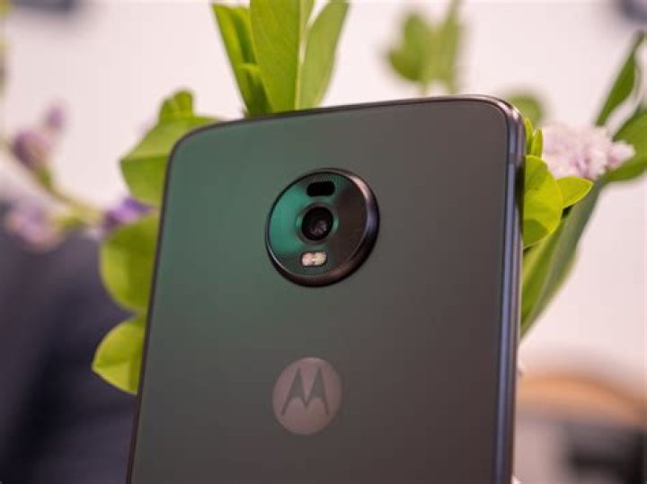 Moto Z3 Play vs. Moto Z4: Which should you buy?