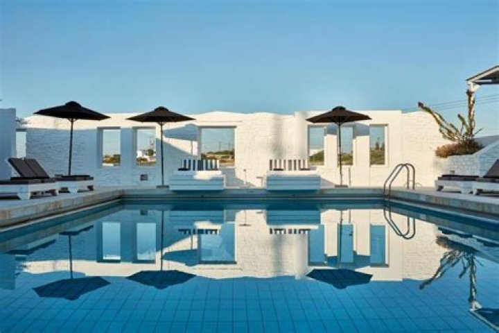 Mr & Mrs White Hotel Review, Paros, Greece