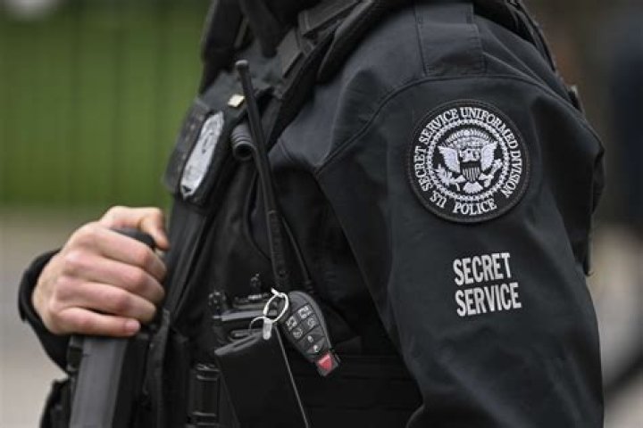 My Sketchy Sex Experience With A Secret Service Agent