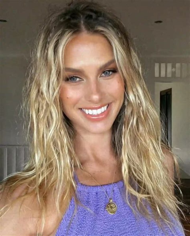 Natalie Roser Bio, Age, Height, Family, Net Worth, Boyfriend