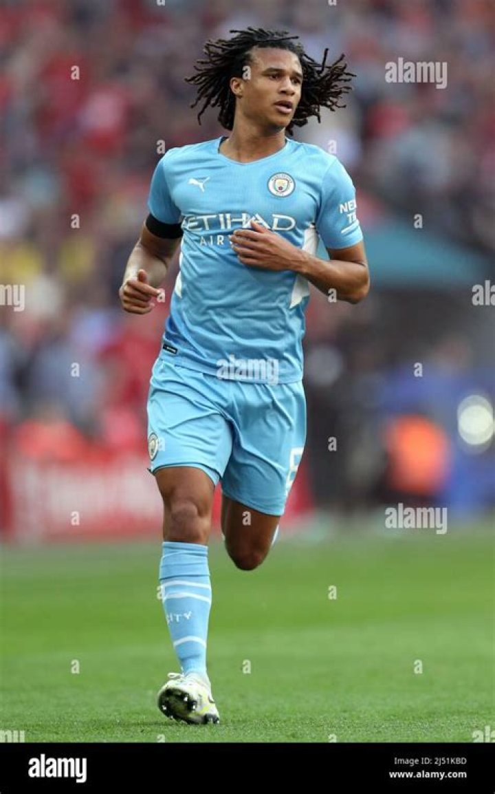 Nathan Ake to remain at Manchester City amid Chelsea interest