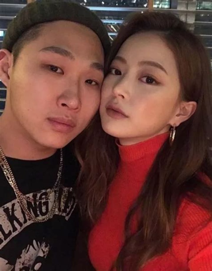Netizens Speculate Swings and Im Bora's Relationship Has Ended - Here's Why