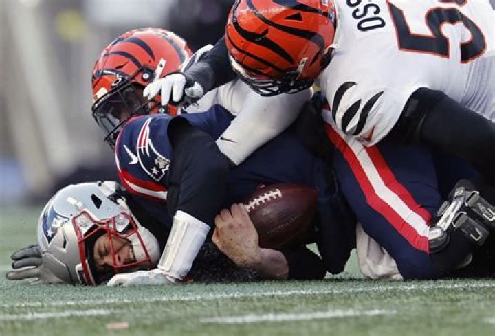 NFL fines Patriots QB Mac Jones, with respect to Eli Apple admits to make a hasty move