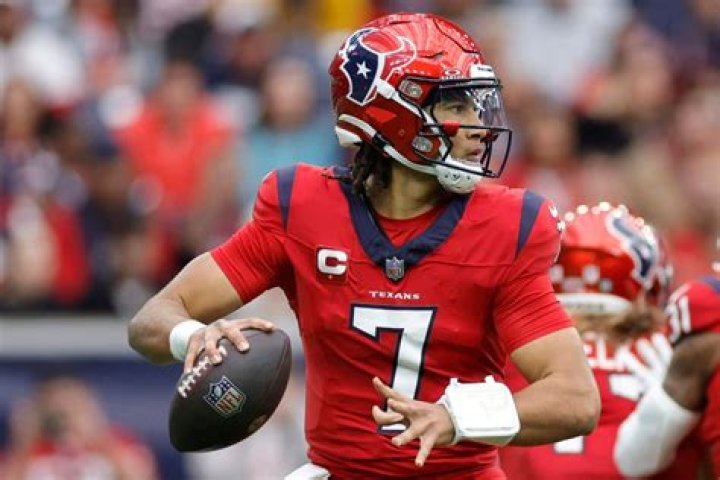 NFL Week 13 score predictions: Model projections for Eagles vs. 49ers, Texans vs. Broncos and more