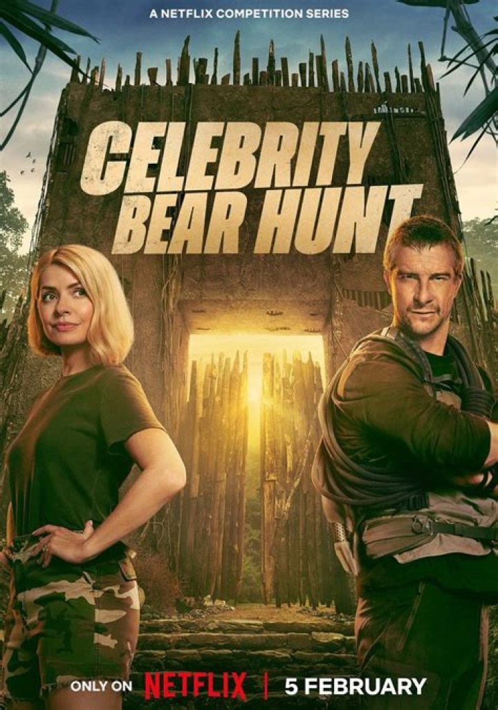 Nick Jonas arranca en calzoncillos la nueva temporada de Bear Grylls