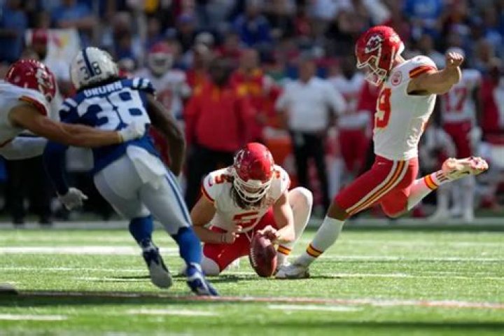 Official: Chiefs cut kicker Matt Ammendola to make room for ex- Jaguars Matthew Wright