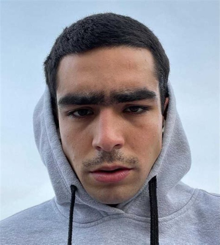 Omar Ayuso Age, Height, Net Worth, Calvin Klein, Elite, Gay