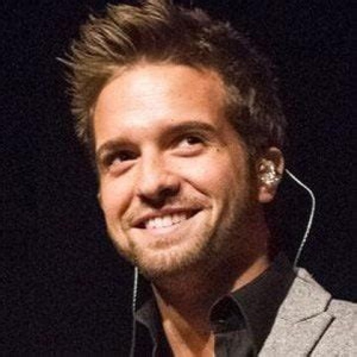 Pablo Alborán Biography, Wiki, Age, Height, Family, Career