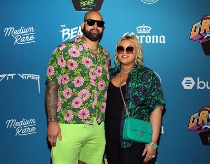 Patriots' Lawrence Guy, Wife Andrea Gifted 75 Moms in Miami NICU Mother's Day Flowers | News, Scores, Highlights, Stats, and Rumors