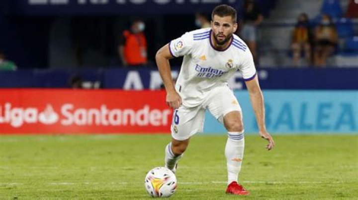 Real Madrid: Nacho, cada vez más complicado para jugar contra el Betis