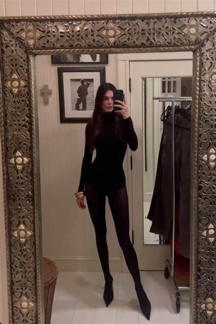 Recreate Kendall Jenner’s Pantless New Year’s Eve Outfit