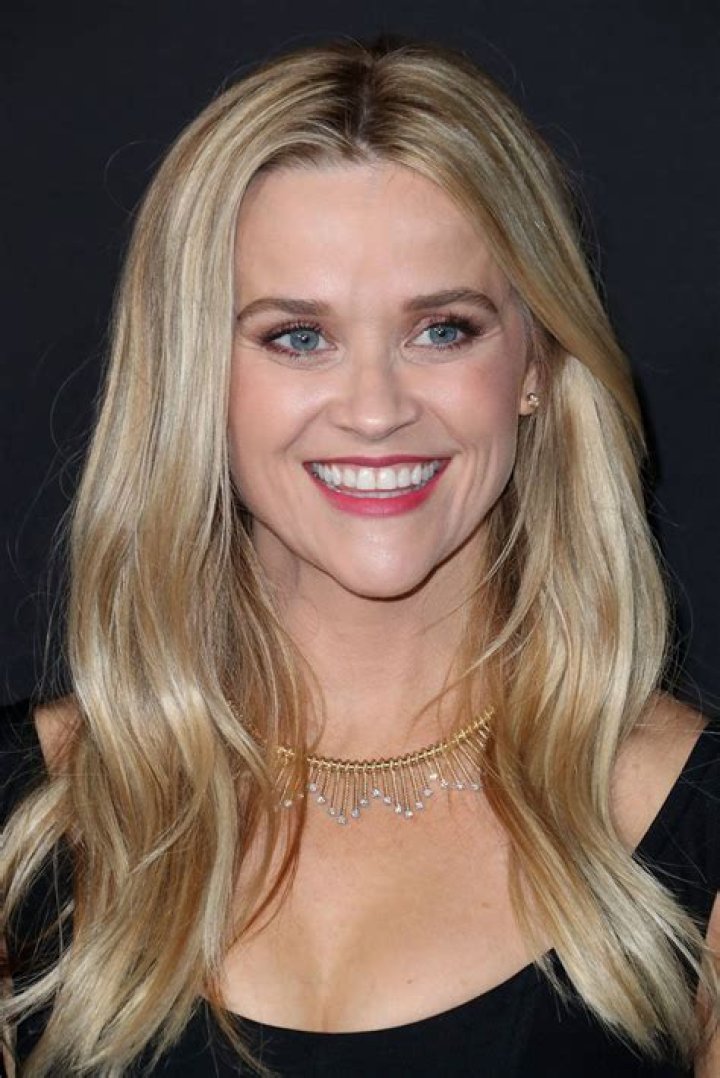 Reese Witherspoon's Super-Shiny Hair: Here's the Secret...