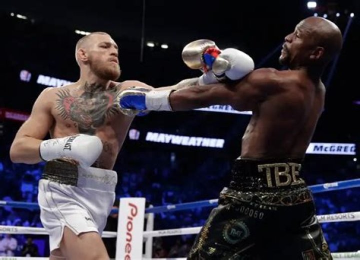 Report: Conor McGregor vs Floyd Mayweather 2 in talks for potential boxing rematch