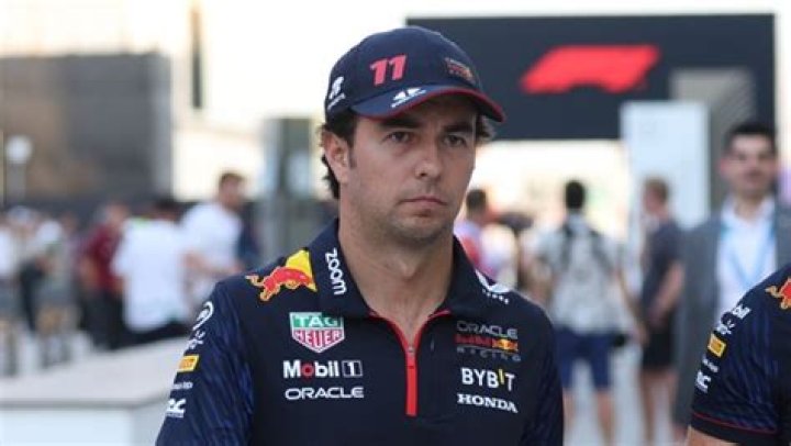Revientan a Red Bull por mercancía de Checo Pérez para el GP de México