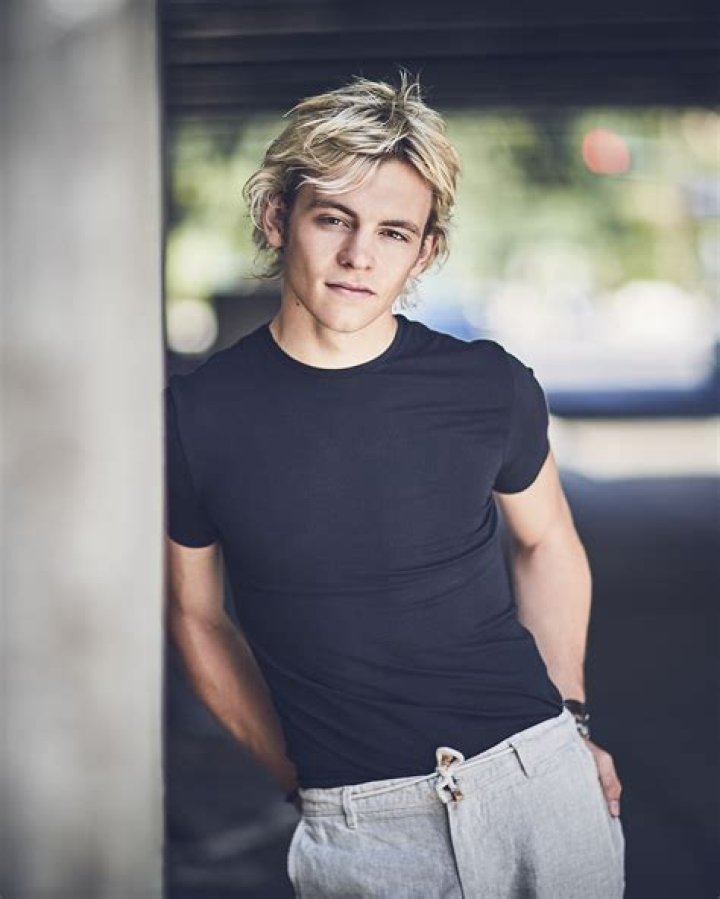 Ross Lynch Biography, Wiki, Age, Height, Family, Career