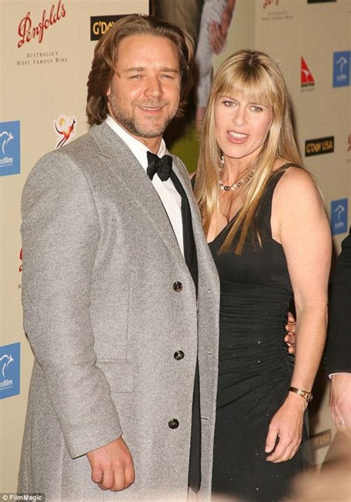 Russell Crowe And Terri Irwin: A Unique Connection