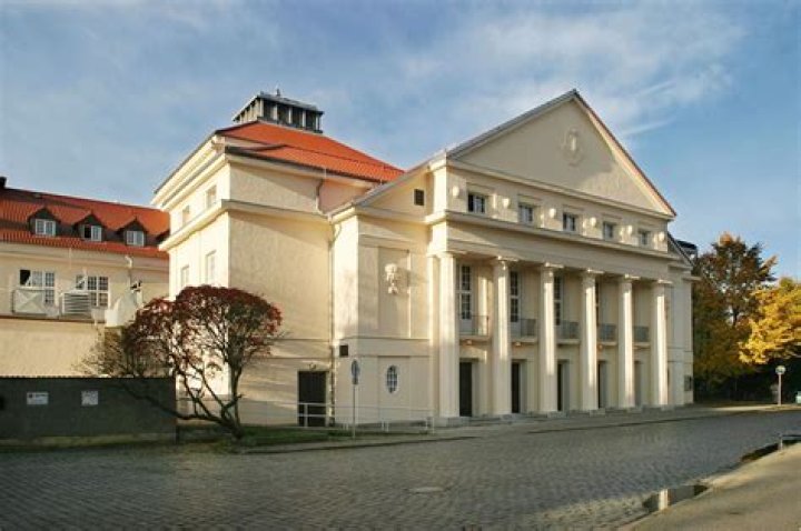 Sanierung des Theaters ist gesichert